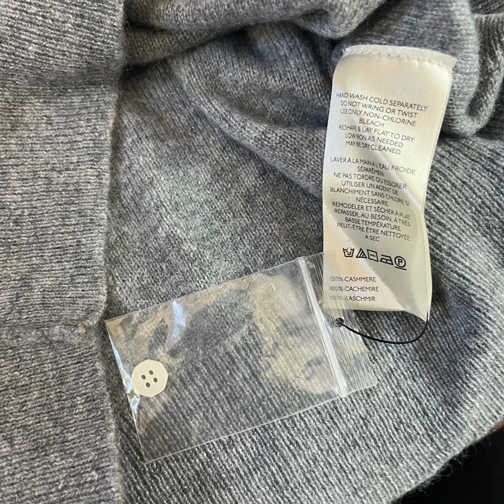 Free People Cashmere Henley Sweater Womens Small Cloudy Grey Balloon Sleeve NEW